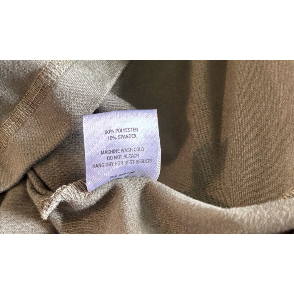 FEAT Roam Sage Green 1/4 Zip Performance Pullover Long Sleeve Top Medium $108 - Picture 6 of 6